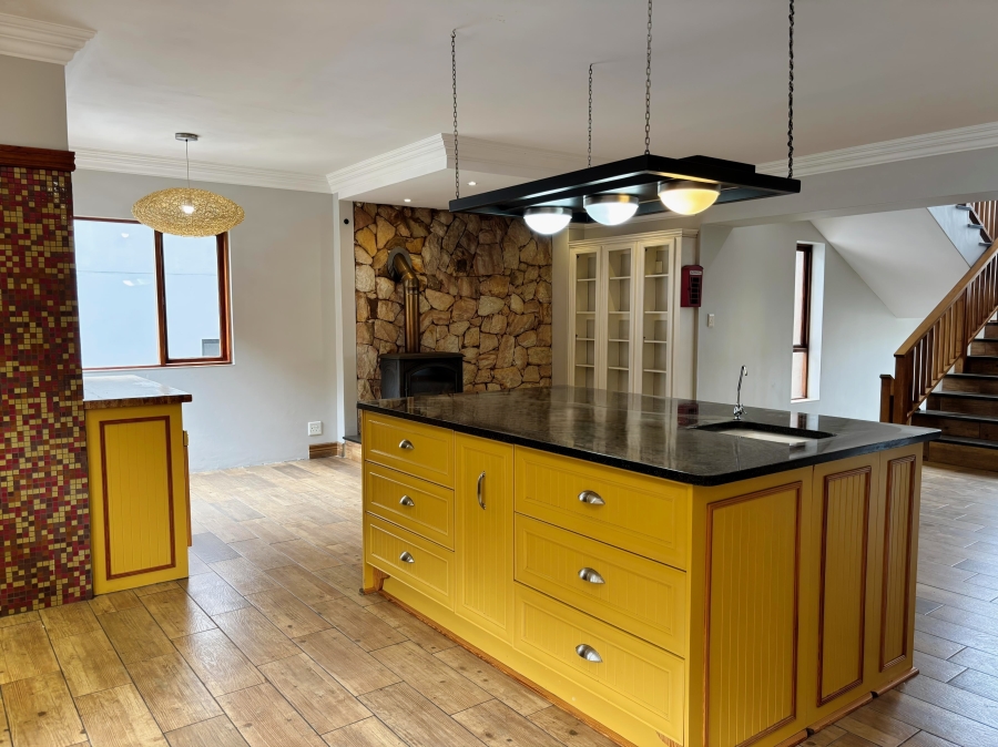 5 Bedroom Property for Sale in Xanadu Eco Park North West